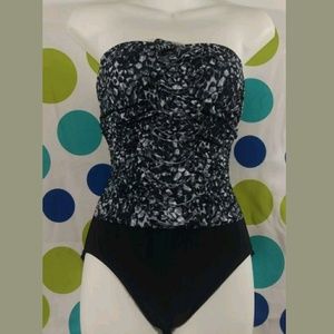 New Aqua Green Small Ruffle Black Swimsuit Ruffle